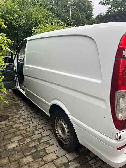 Mercedes-Benz Vito 111 11 of 17