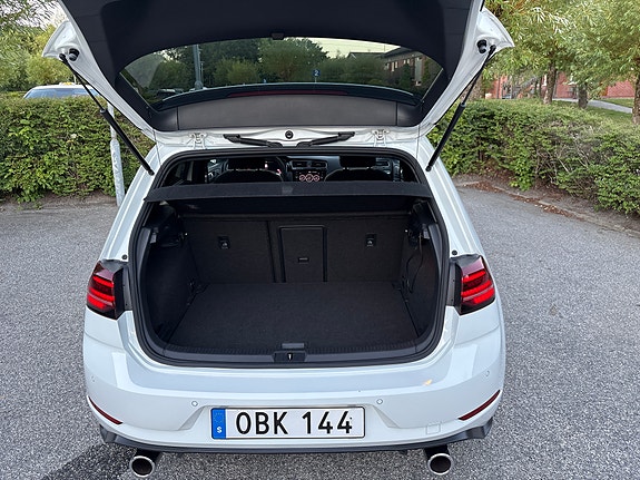 Volkswagen Golf VII 16 of 21