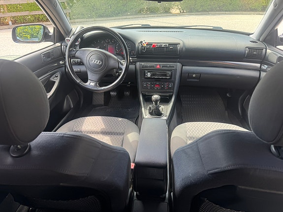 Audi A4 7 of 10