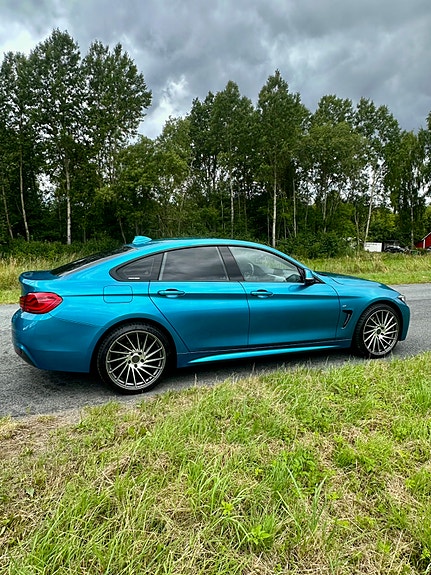 BMW 420d 2 of 4