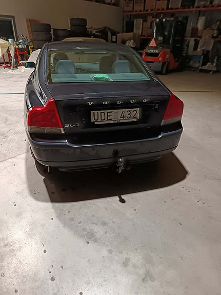 Volvo S60 6 of 8