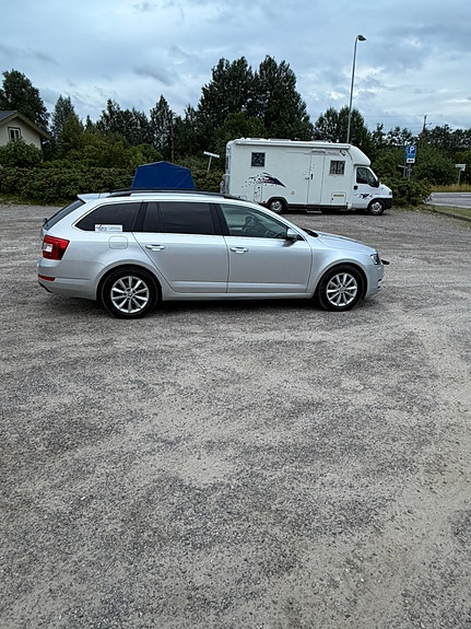 Skoda Octavia 4 of 5