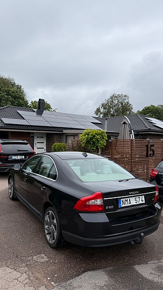 Volvo S80 3 of 5