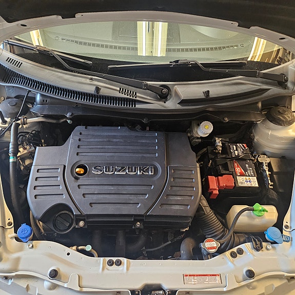 Suzuki Swift 11 of 11