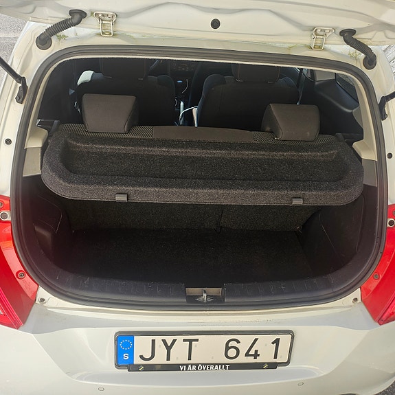 Suzuki Swift 9 of 11
