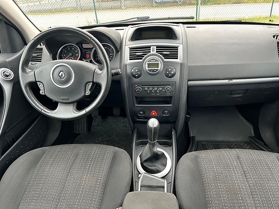 Renault Megane II 8 of 8