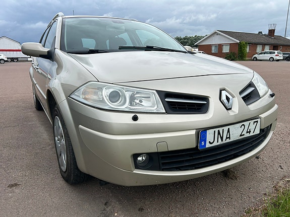 Renault Megane II 2 of 8