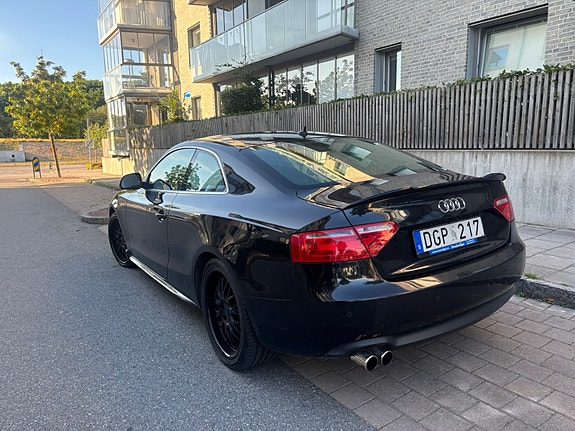 Audi A5 4 of 5