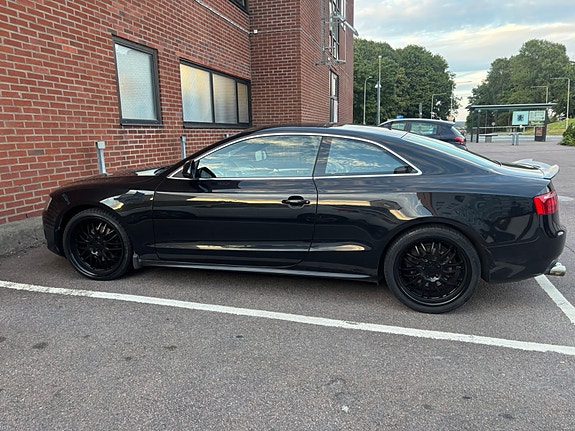 Audi A5 3 of 5