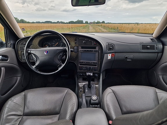 Saab 9-5 12 of 23