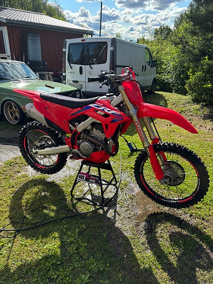 Honda Crf250r 2 of 3