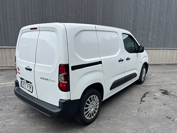 Toyota Proace City 2 of 6