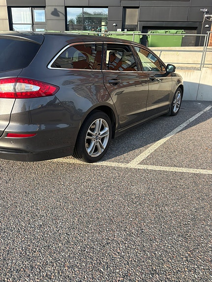 Ford Mondeo 9 of 9