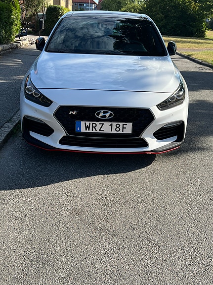 Hyundai i30 2 of 9