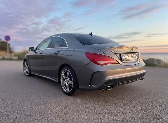 Mercedes-Benz CLA250 7 of 24