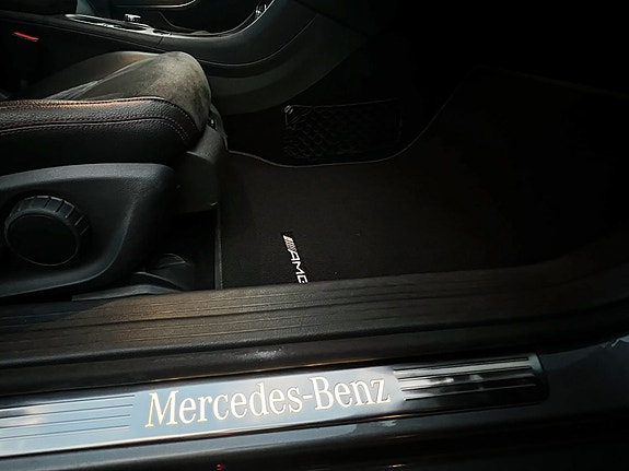 Mercedes-Benz CLA250 22 of 24