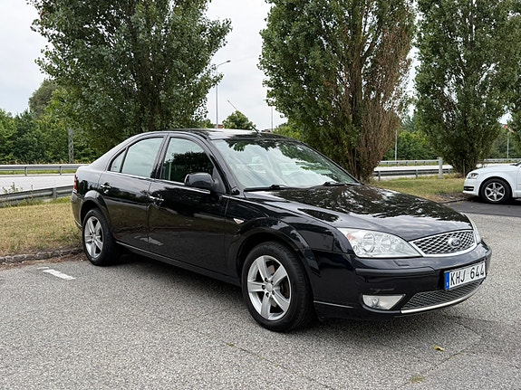 Ford Mondeo 3 of 5