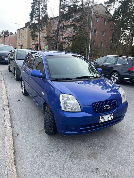 Kia Picanto 2 of 5
