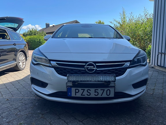 Opel Astra 2 of 5