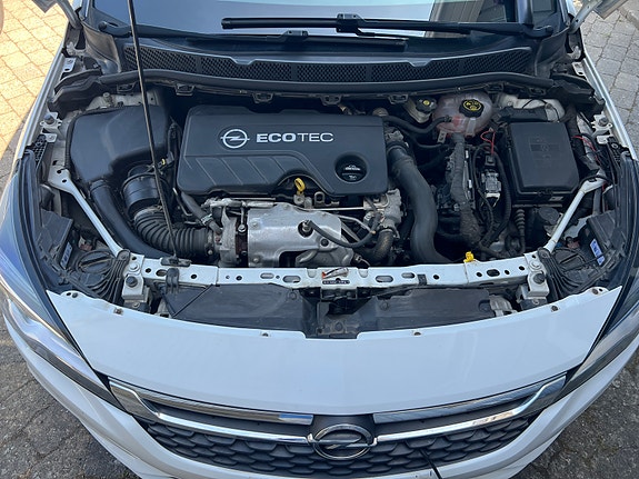 Opel Astra 5 of 5