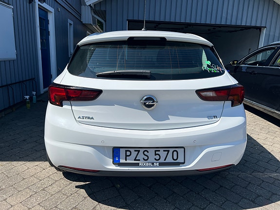 Opel Astra 3 of 5