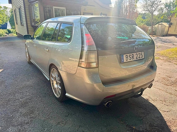 Saab 9-3 2 of 6