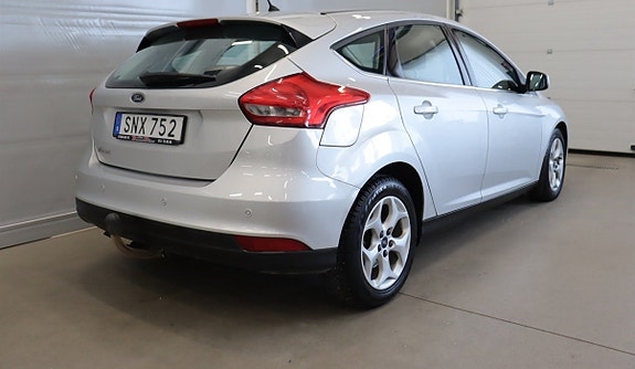 Ford Focus 2 of 5