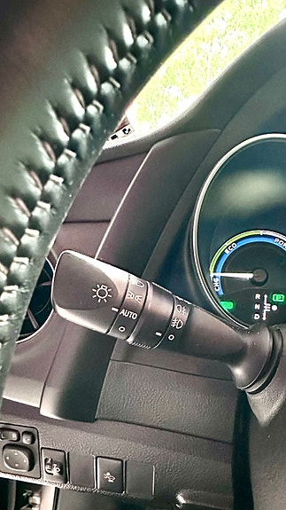 Toyota Auris 8 of 14