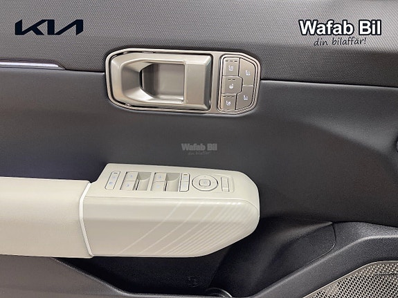 Kia EV4 16 of 17