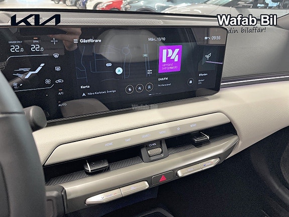 Kia EV4 11 of 17