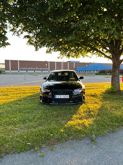 Audi A6 2 of 9