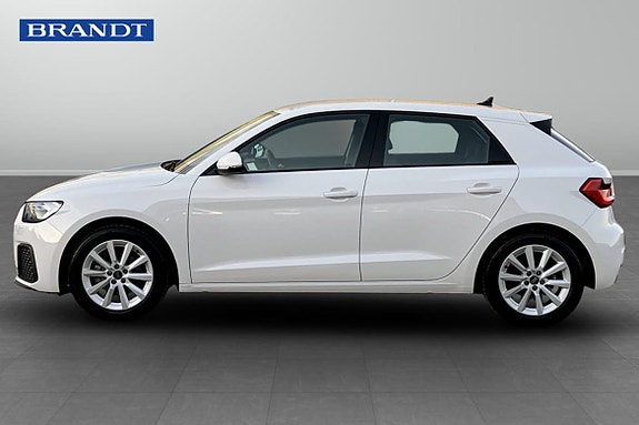 Audi A1 3 of 9