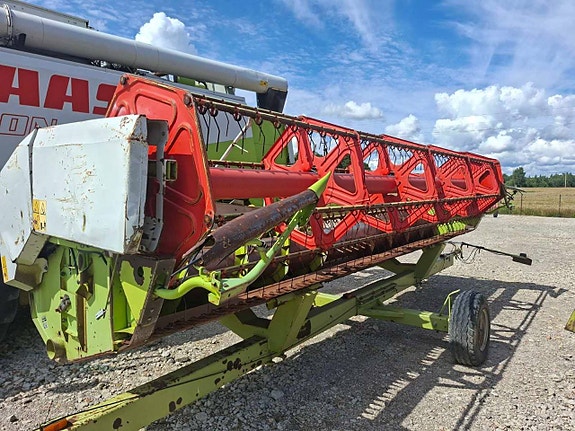 Claas Lexion 410 skördetröska 8 of 12