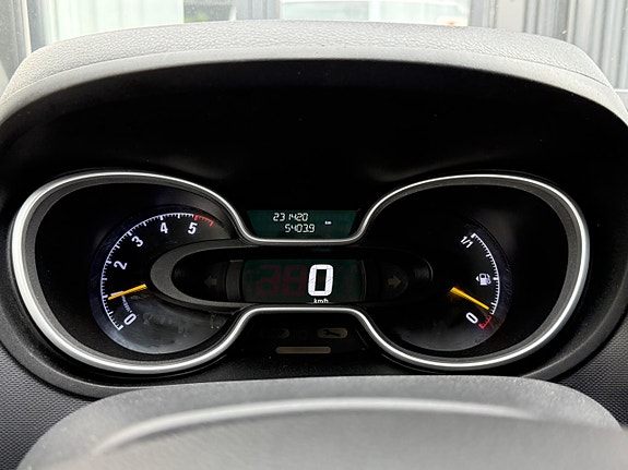 Opel Vivaro 14 of 16