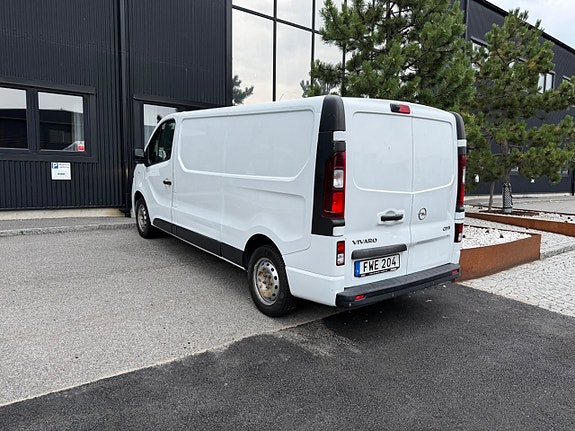 Opel Vivaro 6 of 16