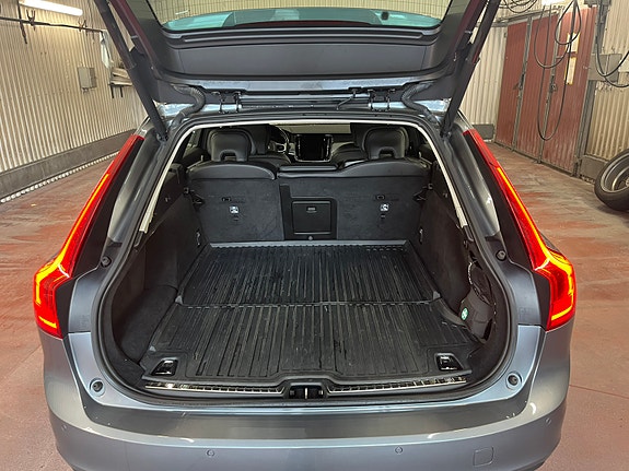 Volvo V90 4 of 5