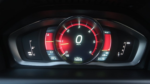 Volvo XC60 11 of 27