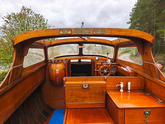 Klassisk träbåt ca 8 m – Felicia – Volvo Penta 7 of 7