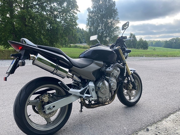 Honda CB600F Hornet 3 of 4