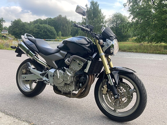 Honda CB600F Hornet 2 of 4