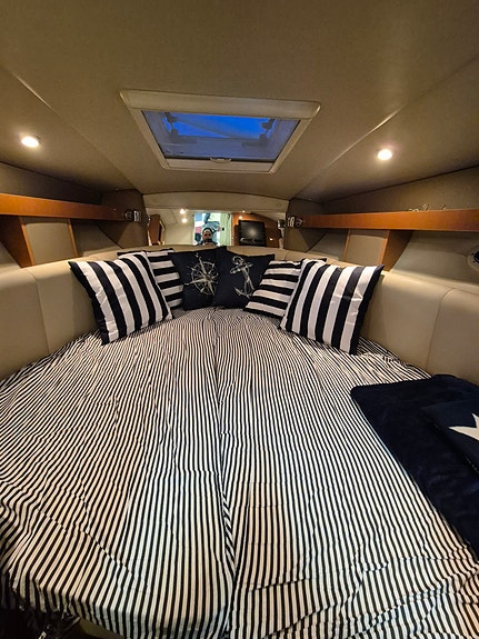 Chaparral 250 Signature 2008 Volvo penta D4 8 of 13