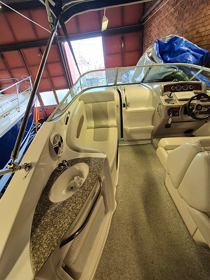 Chaparral 250 Signature 2008 Volvo penta D4 6 of 13