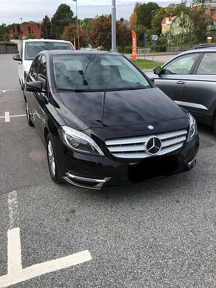 Mercedes-Benz B180 5 of 5