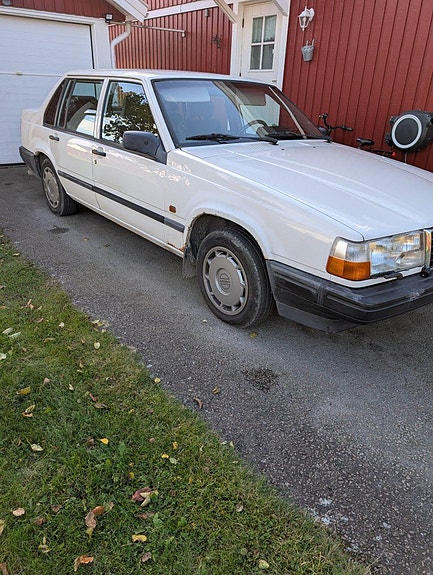 Volvo 940 3 of 5