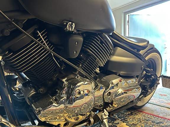 Yamaha XVS1100A 3 of 4