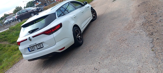Renault Megane IV 4 of 4
