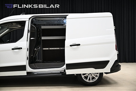 Ford Transit Connect 8 of 30