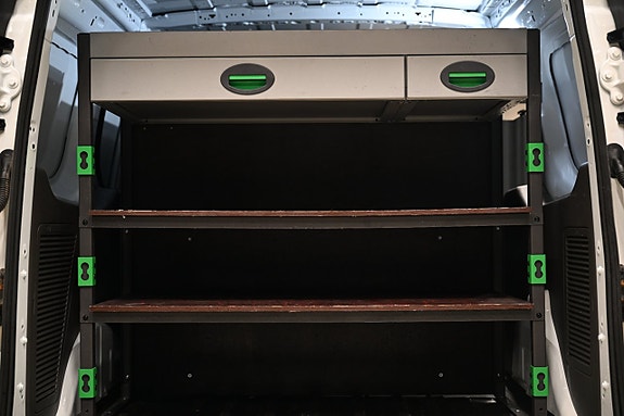 Ford Transit Connect 9 of 30