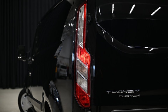 Ford Transit Custom 8 of 30