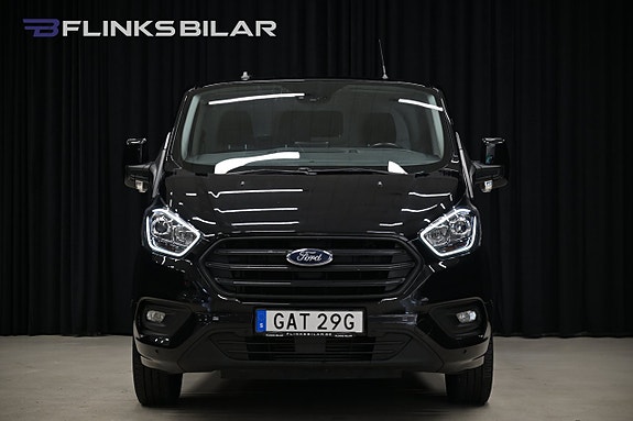 Ford Transit Custom 16 of 30